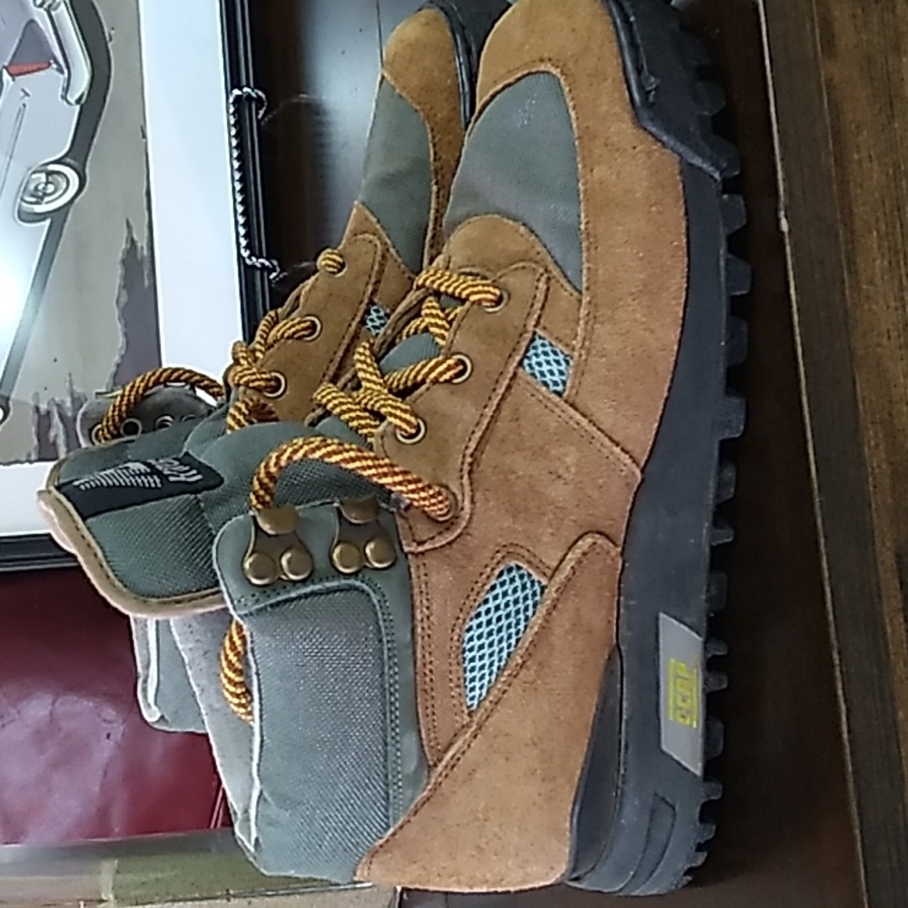 New Balance woman's Hiking boot.